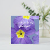 Purple Flowers Werden Sie meine Blumenkarte sein? Einladung (Stehend Vorderseite)