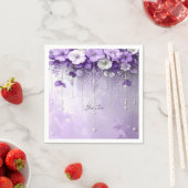 Purple Flowers with Dangling Pearls Serviette (Beispiel)