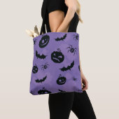 Purple Halloween Tote with creatures booo Tasche (Von Nahem)