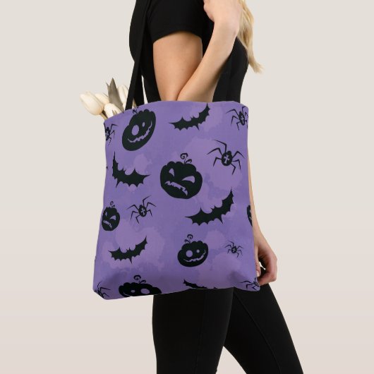 Purple Halloween Tote with creatures booo Tasche (Von Nahem)