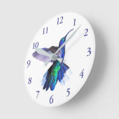 Purple Hummingbird in a Beautiful Pose Runde Wanduhr (Winkel)