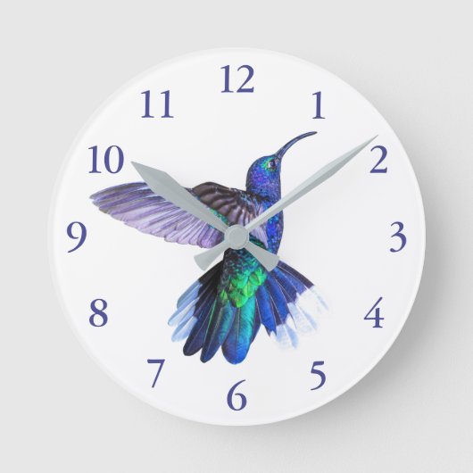 Purple Hummingbird in a Beautiful Pose Runde Wanduhr (Vorderseite)