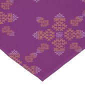 Purple Minimal South Indian Kolam Design Kurzer Tischläufer (Ecke)
