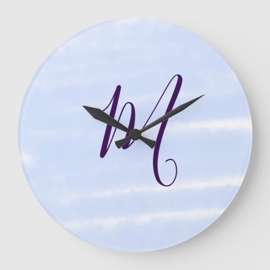 Purple pastel watercolor monogram name letterretro große wanduhr (Vorderseite)