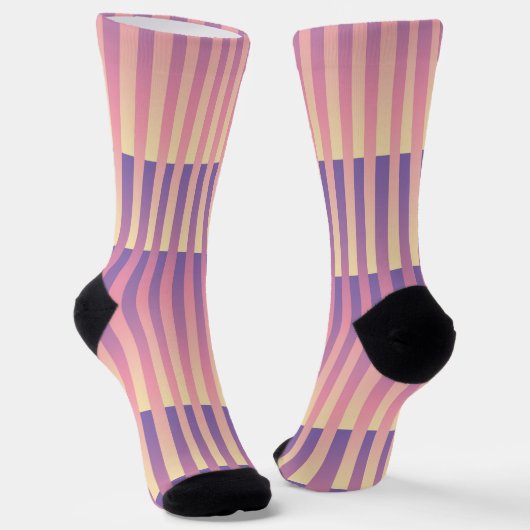 Purple Pink Yellow Striped Pattern Socken (Gewinkelt)