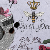 Purple Queen Bee Floral Pattern Strandtuch