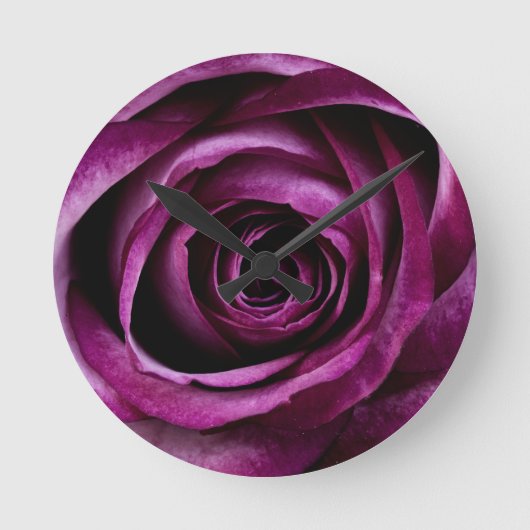 Purple Rose Runde Wanduhr (Vorderseite)