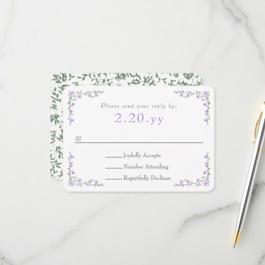 Purple Rose Vine Border Wedding RSVP Card Karte (Vorderseite/Rückseite Beispiel)