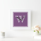 Purple Square Monogram Quadratische Wanduhr (Zuhause)