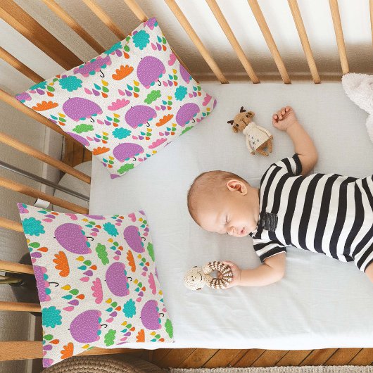 Purple Umbrellas with Clouds and Raindrops Kissen