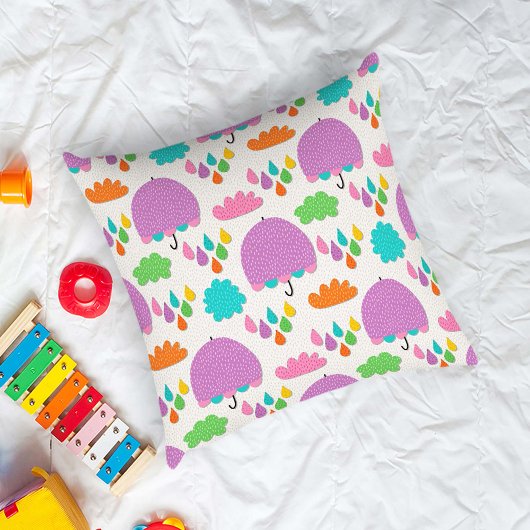 Purple Umbrellas with Clouds and Raindrops Kissen