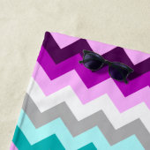 Purple White Teal Chevrons Beach Towel Strandtuch (Beispiel)