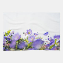 Purple Wildflowers, Dreamy Soft Botanical Geschirrtuch