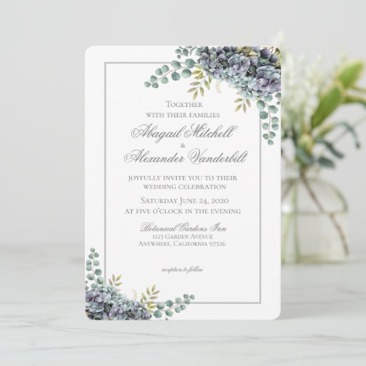 Purplish Hydrangeas Eucalyptus Wedding Einladung (Stehend Vorderseite)