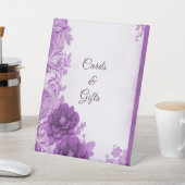 Purpurblumen Blühte Tabletop-Zeichen Sockelschild (In SItu)