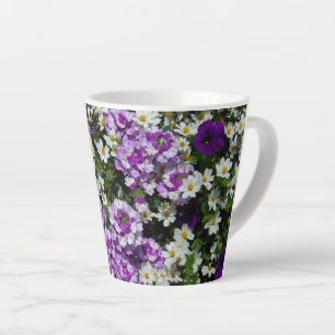 Purpurblumen Milchtasse