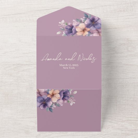 Purpurrosa Blume auf allen in einer Hochzeit Einla All In One Einladung (Außenbereich)