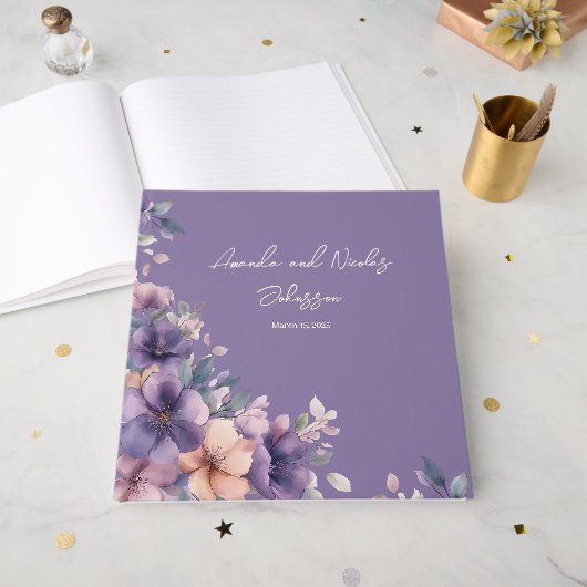 Purpurrosa Blume über das Gästebuch (Vorderseite Offen)