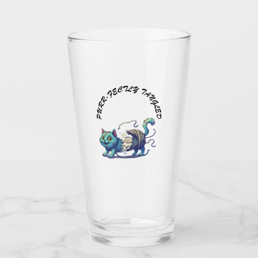Purr-fectly Tangled" T-Shirt - Whimsical Cat Glas (Vorderseite)