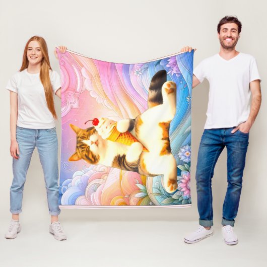 Purrfectly Asleep – Cat Holding Ice Cream Cone Fleecedecke (Beispiel)