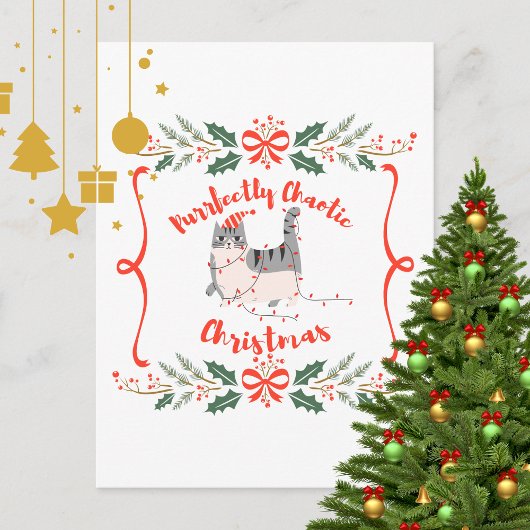 Purrfectly Chaotic Christmas Funny Holiday Cat  Postkarte