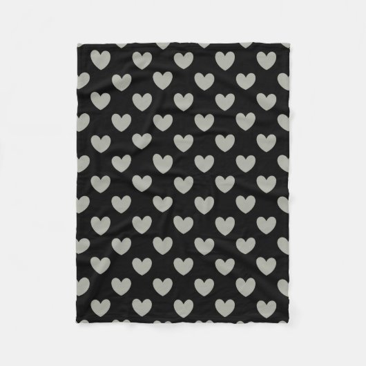 Pussywillow Gray Polka Herz auf schwarz Fleecedecke (Vorderseite)