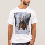 Putin auf einem Bären T-Shirt<br><div class="desc">Putin,  der eine frische Winterluft mit seinem Lieblingsbären Boris nimmt.</div>