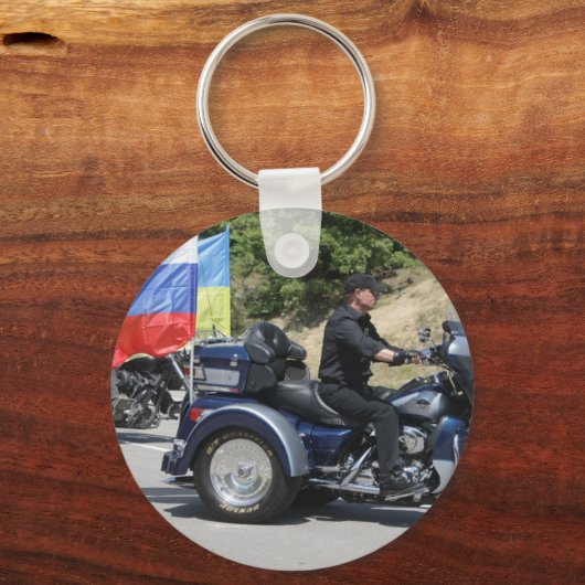 Putin fährt einen Trike! Schlüsselanhänger (Vorderseite)
