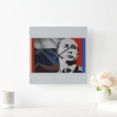 Putin mit russischer Flagge Quadratische Wanduhr (Zuhause)