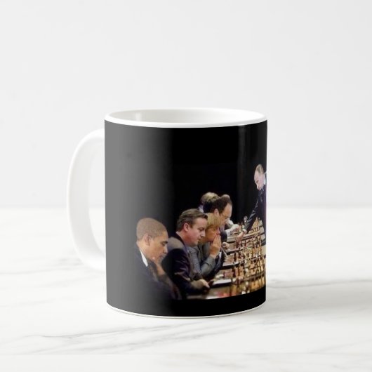Putin spielt Schach Kaffeetasse (Vorderseite Links)