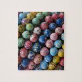 Puzzle aus handgemalten Ostereiern (Vertikal)