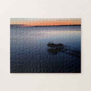 Puzzle beim Angeln von Wasser in der Landschaft