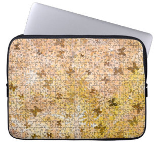 Puzzle Butterflies und Daisies-Browns von STaylor Laptopschutzhülle