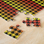 Puzzle mit rotem, gelbem Hahnentrittmuster (Seite)