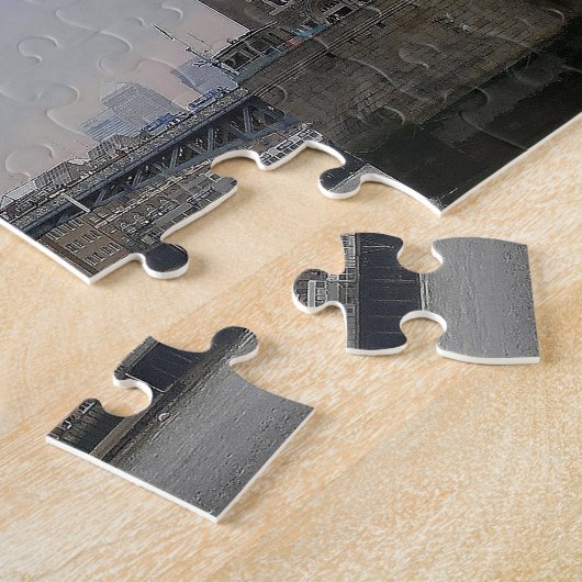 Puzzle mit Tower Bridge über der Themse (Seite)