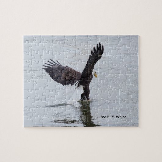 Puzzlespieladler scheint, auf Wasser zu gehen Puzzle (Horizontal)