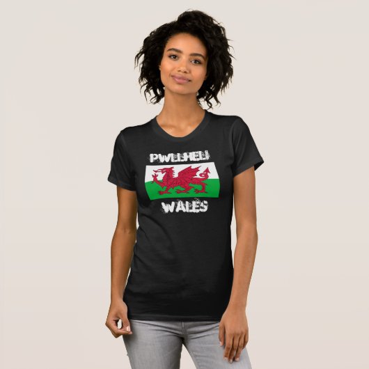 Pwllheli, Wales mit walisischer Flagge T-Shirt (Vorne ganz)