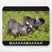 Pygmäenziegenkinder. MAAAAAMAAAAA! Mausunterlage Mousepad (Vorne)