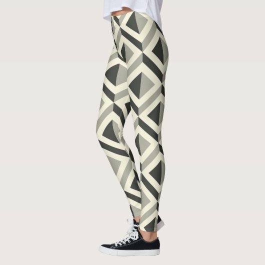 Pyramid Cube Leggings (Links)
