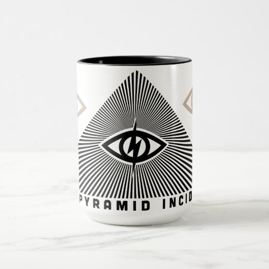 Pyramid Vorfall Große Tasse - 15 oz (Zentrum)