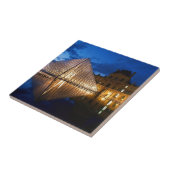 Pyramide im Louvre-Museum, Paris, Frankreich Fliese (Seite)