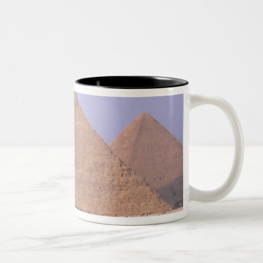 Pyramide von Menkaure Mycerinus), Pyramide von Zweifarbige Tasse (Rechts)