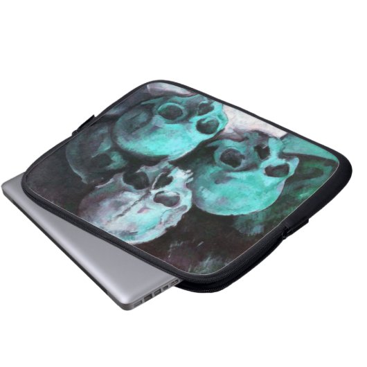 Pyramide von Skulls nach Cezanne Laptopschutzhülle (Vorne Knopf)