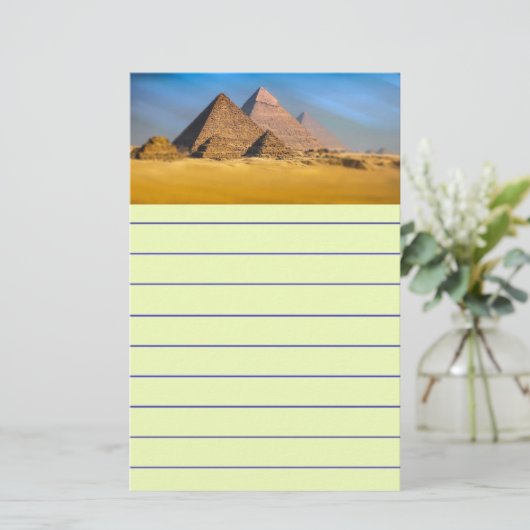 Pyramiden Briefpapier (Stehend Vorderseite)