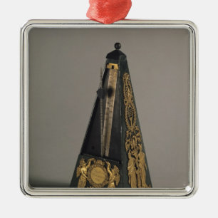 Pyramidentaktmesser, 1815 ornament aus metall