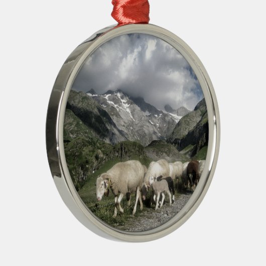 Pyrenäenlandschaft Silbernes Ornament (Rechts)