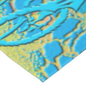 PYTHON - Modernes dekoratives Fraktal - Tischdecke (Schrägansicht)