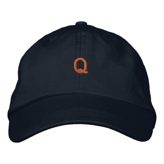 Q Letter gedruckt Monogram Erstbestickter Hut (Vorderseite)