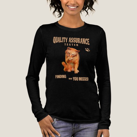 QA Tester Katzen Humor Tri-Blend Shirt (Vorderseite)