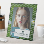 QATTOOS SOCKELSCHILD (In Situ)